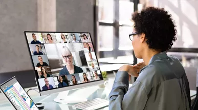 3 Tips - How to Engage Employees in a Hybrid Environment